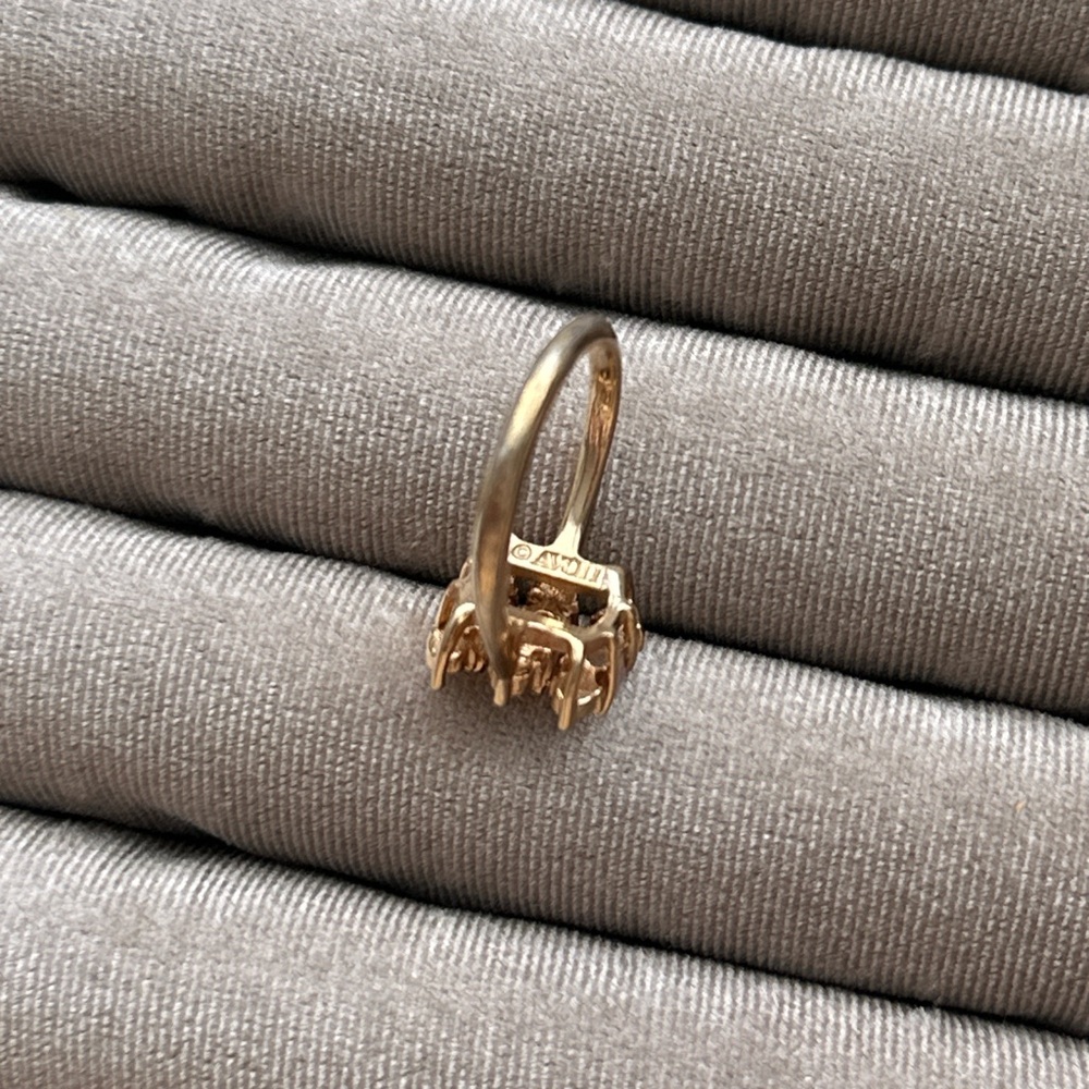 Avon Gold-Tone Pink Opal Triple Stone Ring - Picture 6 of 6